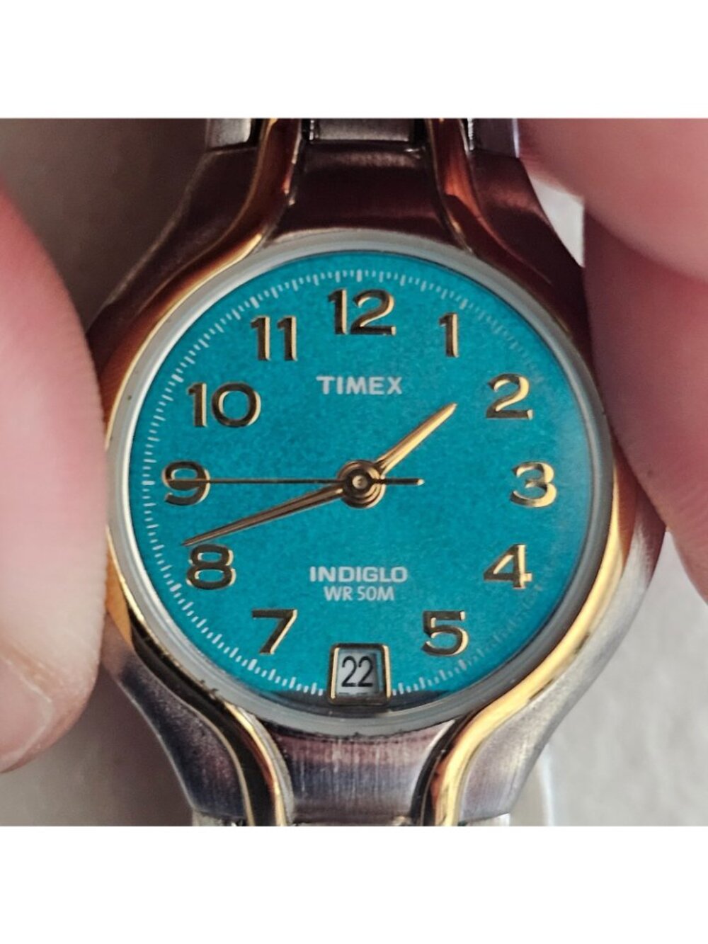 Timex Indiglo WR 50M Quartz Watch Two Tone w/ Date Working Needs Service - Picture 2 of 9